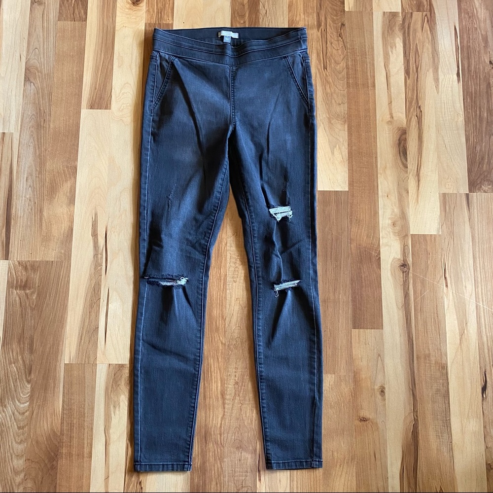 New York & Company Black Distressed Stretchy Waist Skinny Jeans | S